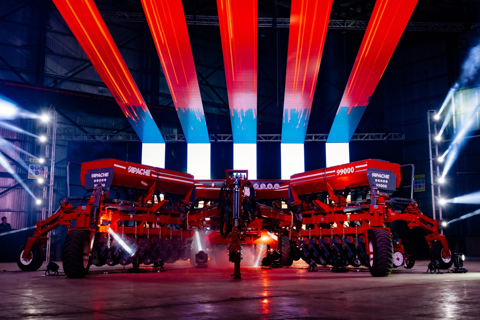 APACHE celebra la inauguraciÃ³n de su nueva planta industrial en Las Parejas